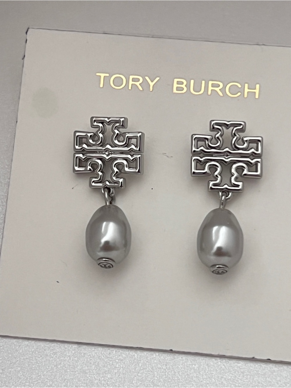 TORY BURCH• Britten Silver Pearl Drop Earrings